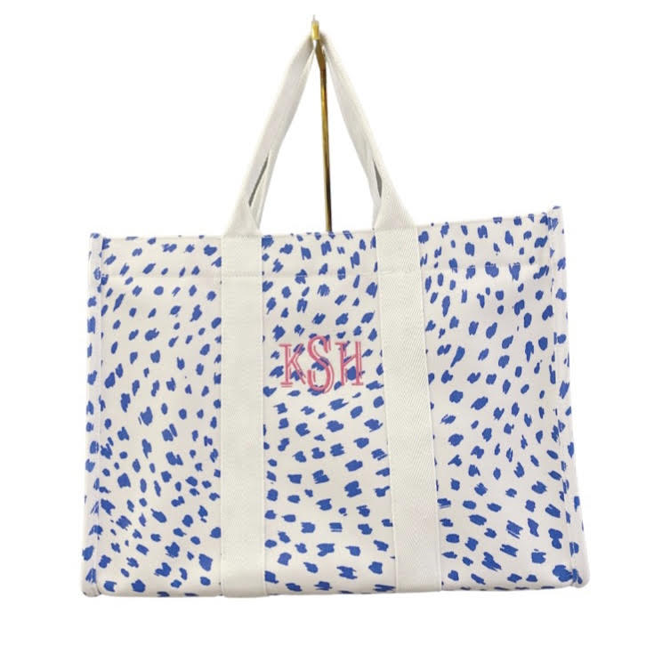 monogrammed spot on tote